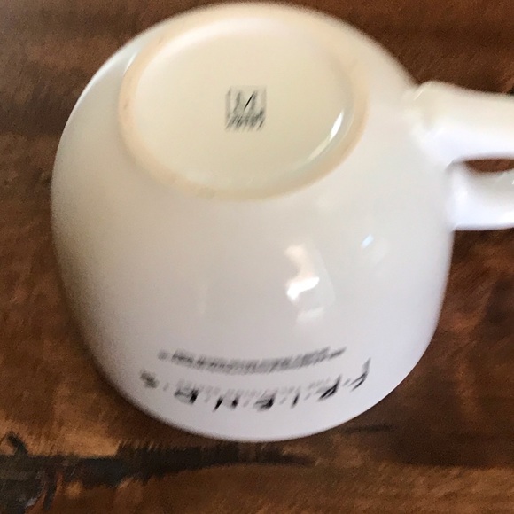 Central Perk Jumbo Coffee ☕️ Mug-NWOT - Picture 2 of 3